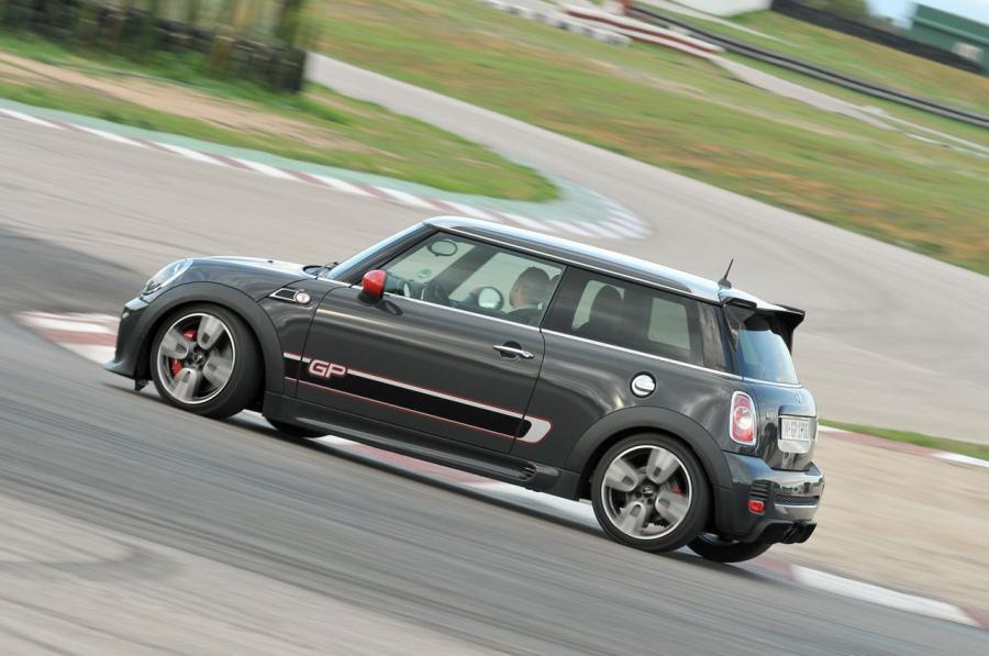  Mini Cooper GP JCW 2014 года  (фото 45 из 92)